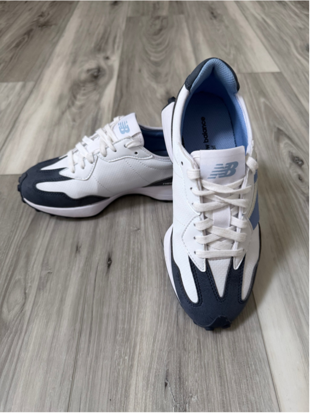 New Balance 327 Womens Size 7 White Blue Navy Retro Casual Sneakers WG327WB - Picture 4 of 12